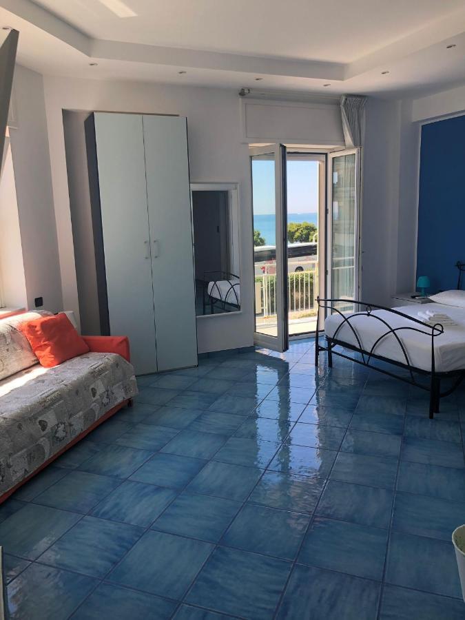 Blue Sea Salerno Hotel Ngoại thất bức ảnh